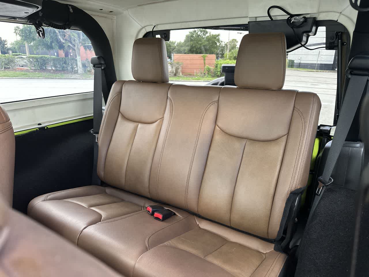 Jeep Wrangler Sahara 2016