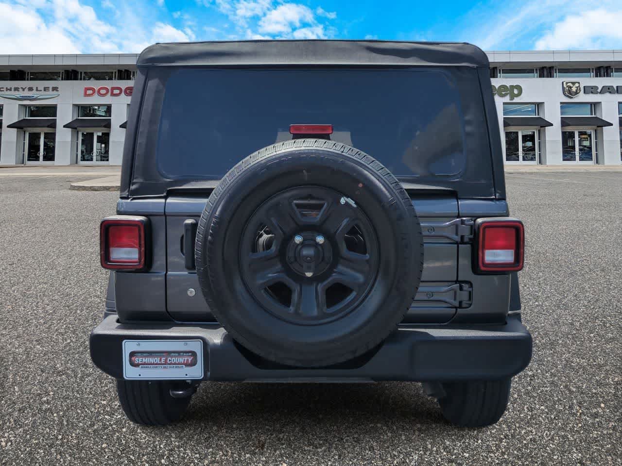 Jeep Wrangler Sport 4x4 2022