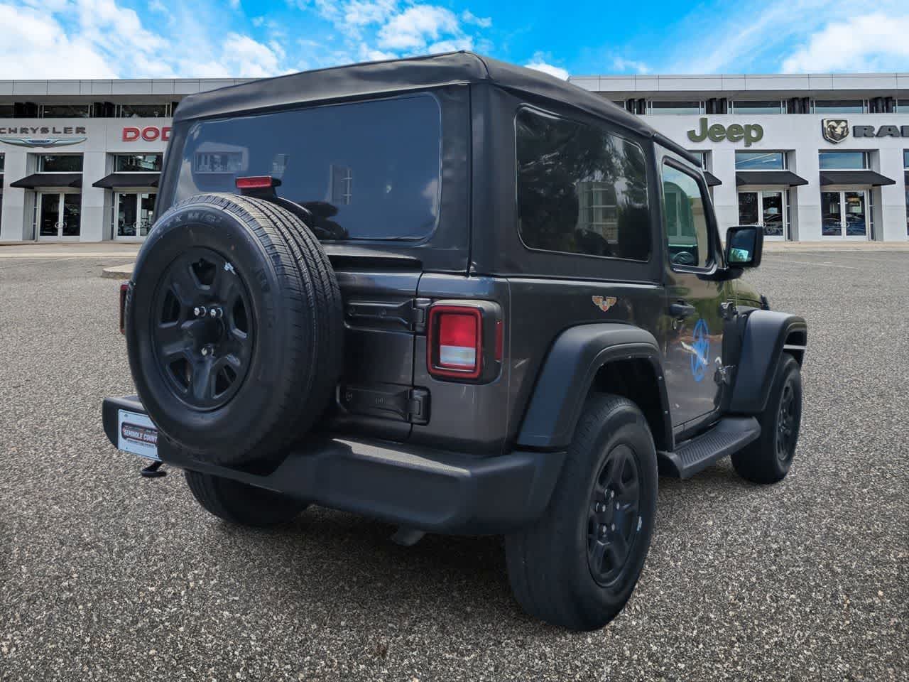 Jeep Wrangler Sport 4x4 2022