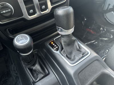 Jeep Wrangler Sport S de 2 puertas y tracción 4x4, modelo 2023
