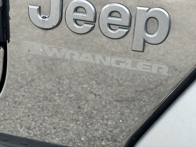 Jeep Wrangler Sport S de 2 puertas y tracción 4x4, modelo 2023