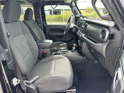 Jeep Wrangler Sport S de 2 puertas y tracción 4x4, modelo 2023