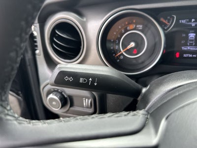 Jeep Wrangler Sport S de 2 puertas y tracción 4x4, modelo 2023