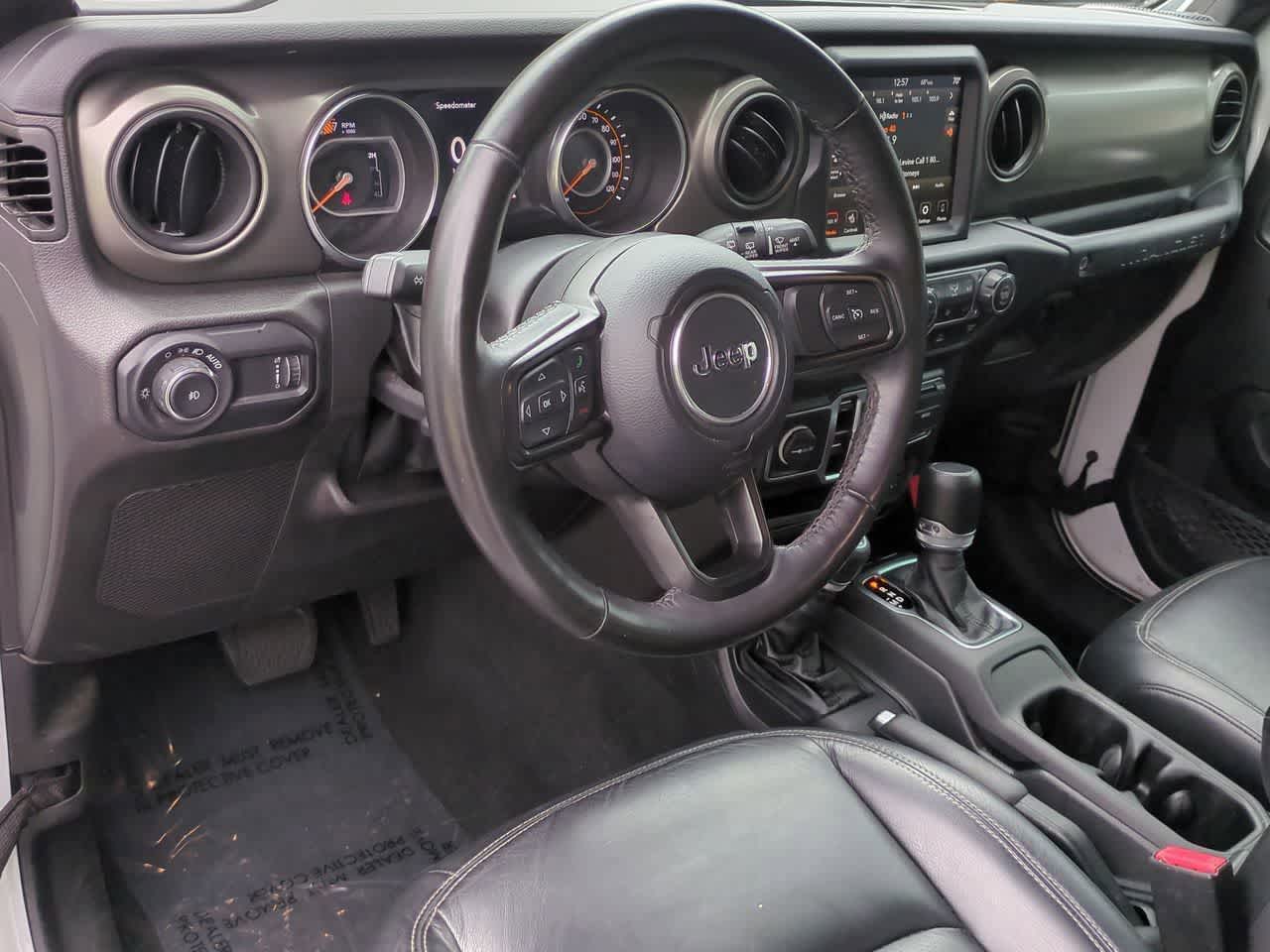 Jeep Wrangler Willys de 4 puertas y tracción 4x4, 2023