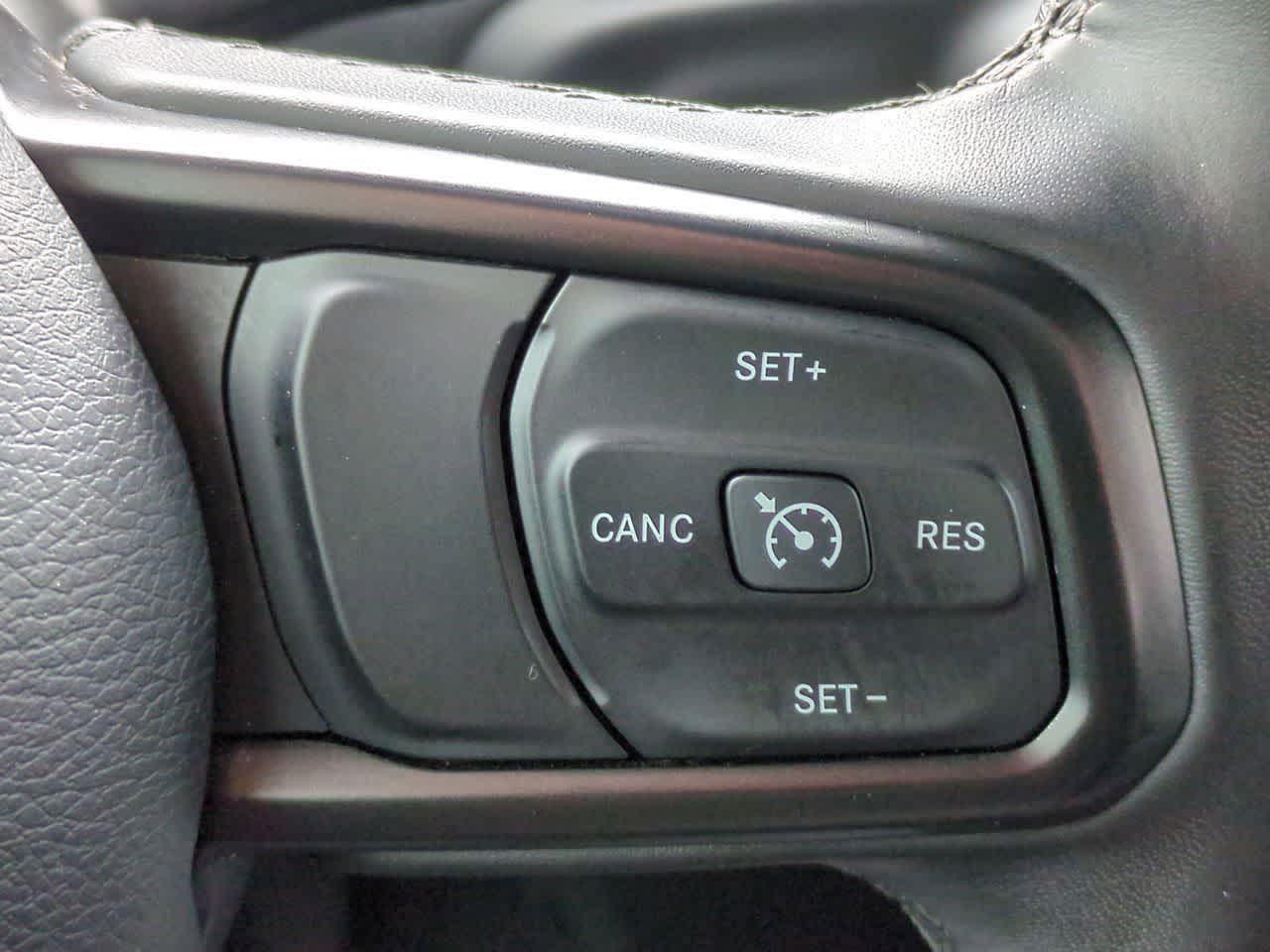 Jeep Wrangler Willys de 4 puertas y tracción 4x4, 2023