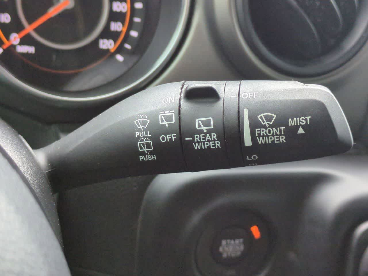 Jeep Wrangler Willys de 4 puertas y tracción 4x4, 2023