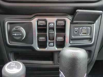 Jeep Wrangler Willys de 4 puertas y tracción 4x4, 2023