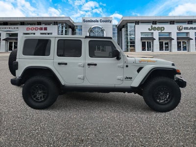 Jeep Wrangler Willys de 4 puertas y tracción 4x4, 2023