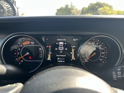 Jeep Wrangler Unlimited Willys 4x4 de 2021