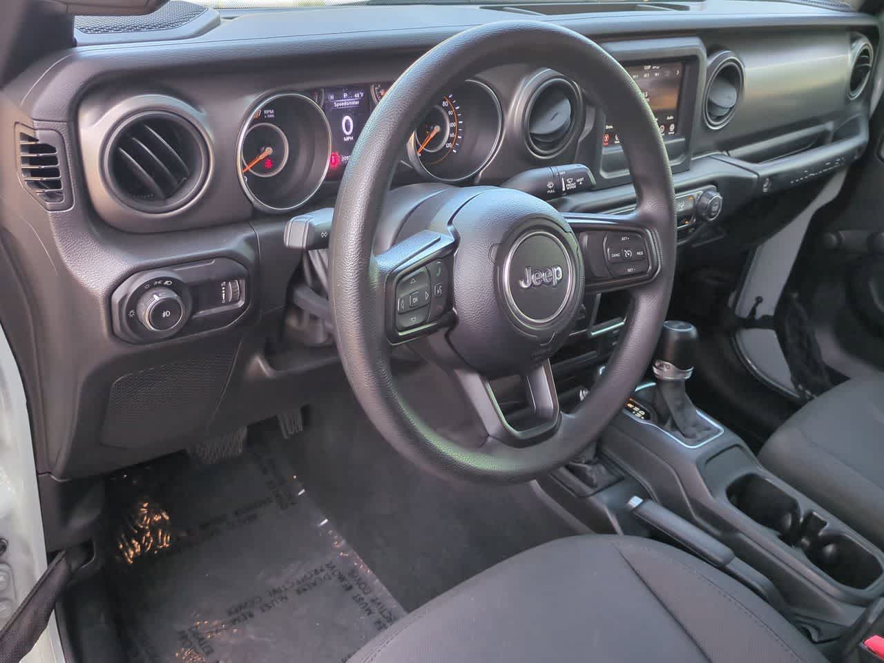 Jeep Wrangler 4 puertas Sport 4x4 2023