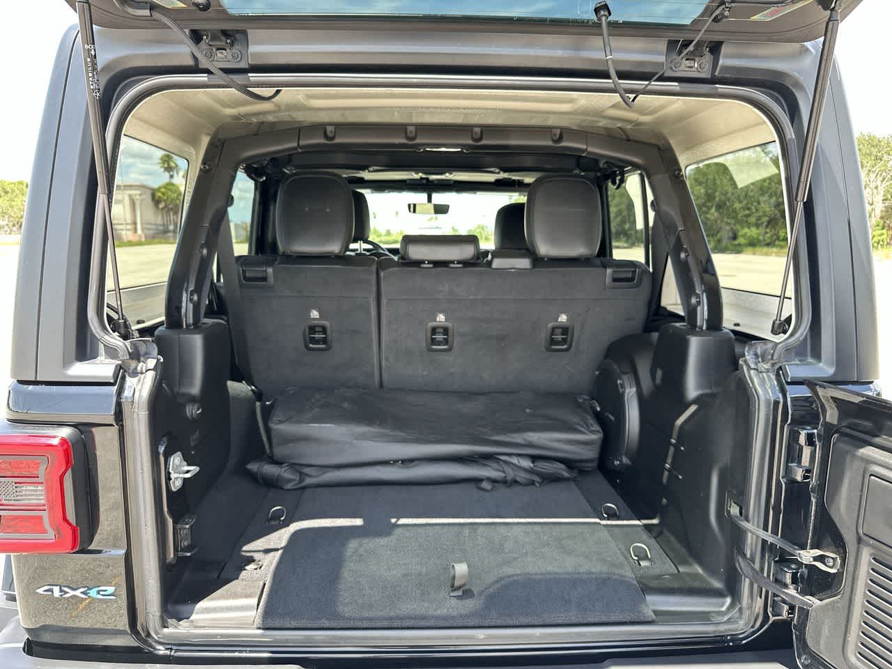 Jeep Wrangler 4xe Unlimited Sahara 4x4 de 2021