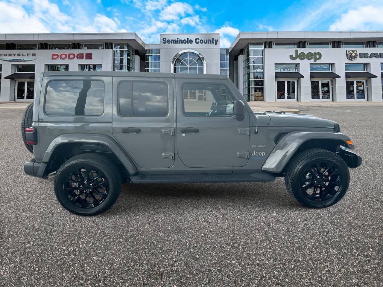Jeep Wrangler 4xe Unlimited Sahara 4x4 2022