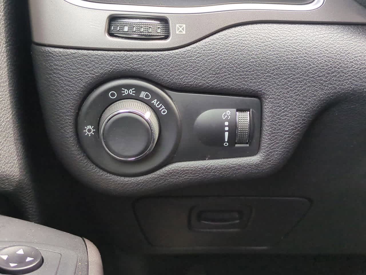 Jeep Cherokee Latitude FWD 2020