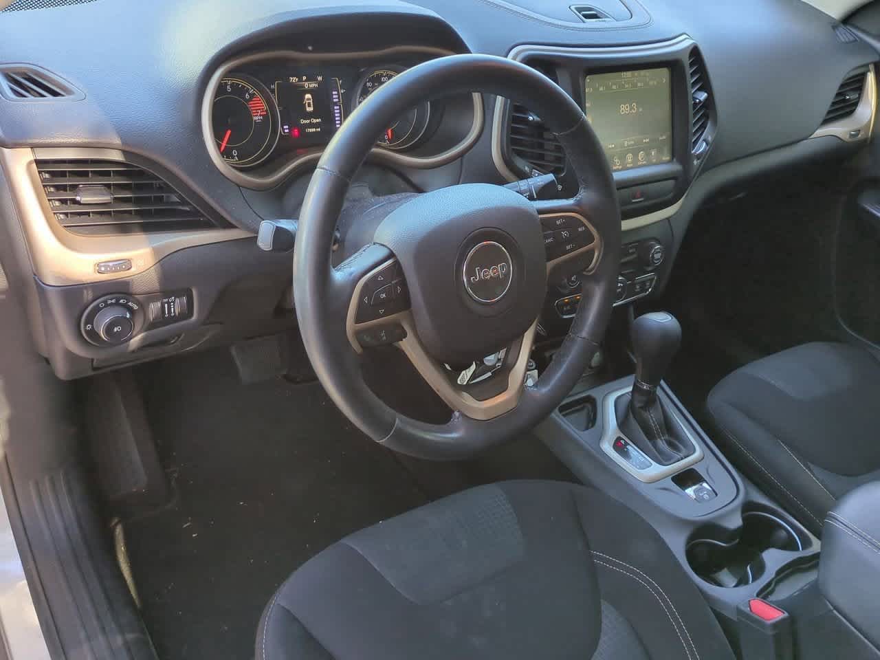 Jeep Cherokee Latitude FWD 2017