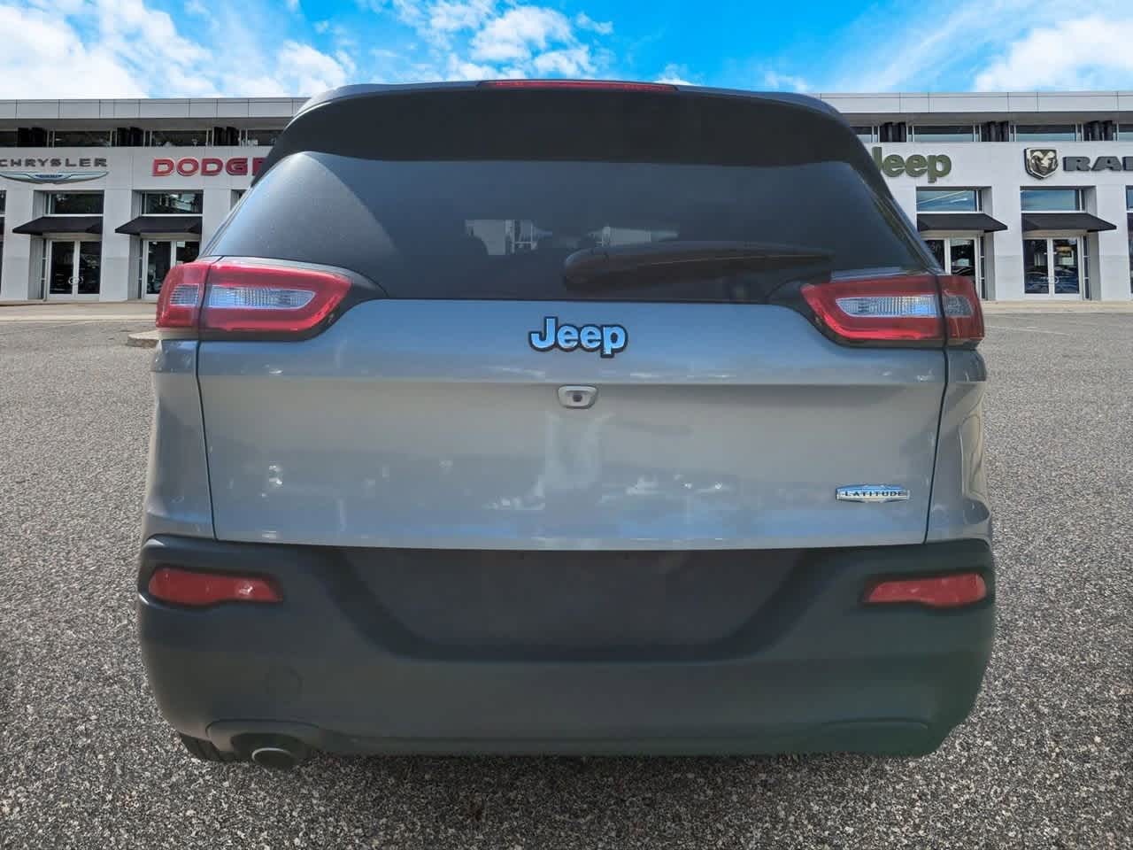 Jeep Cherokee Latitude FWD 2017