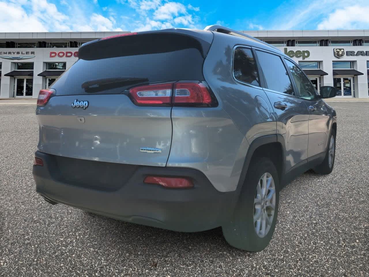 Jeep Cherokee Latitude FWD 2017