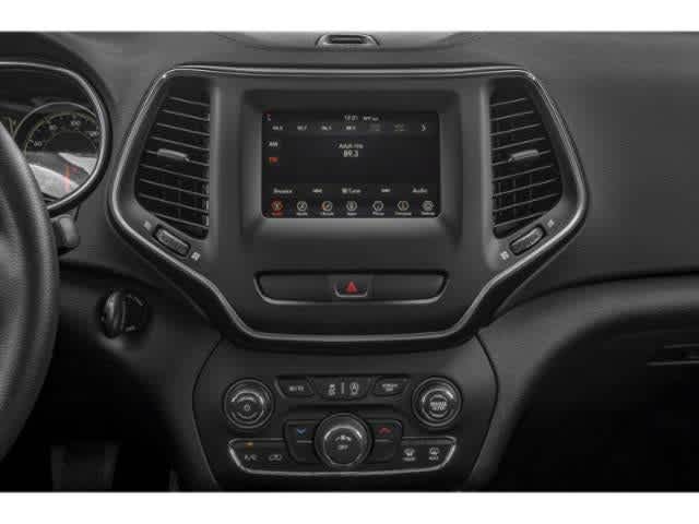 Jeep Cherokee Altitude 2019 con tracción delantera