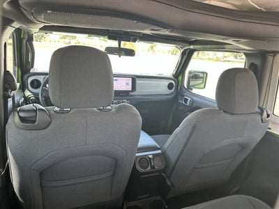 Jeep Wrangler 2025, 2 puertas, versión Sport, 4x4