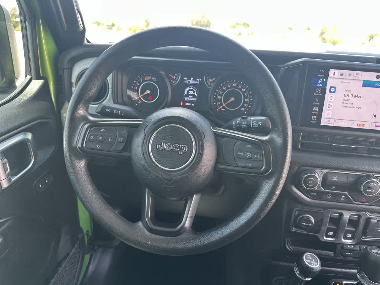 Jeep Wrangler 2025, 2 puertas, versión Sport, 4x4