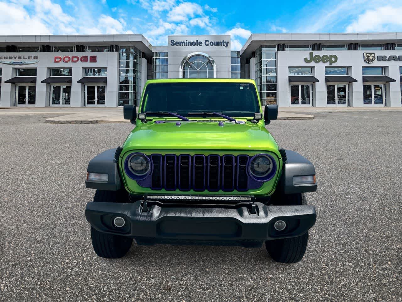 Jeep Wrangler 2025, 2 puertas, versión Sport, 4x4