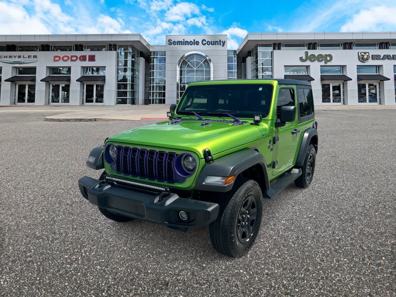 Jeep Wrangler 2025, 2 puertas, versión Sport, 4x4