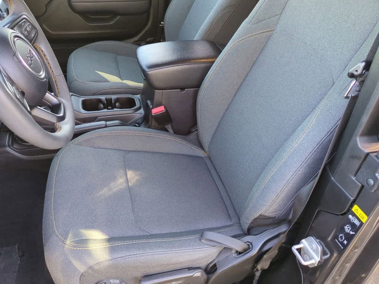 Jeep Wrangler 2024 Sport S 4x4 de 2 puertas