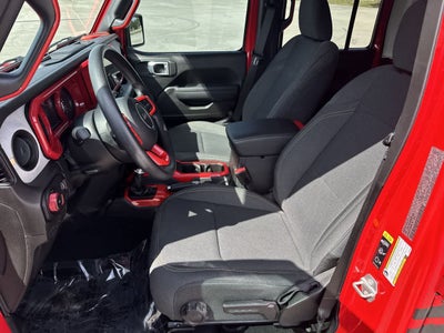 Jeep Wrangler Sport de 4 puertas y tracción 4x4, modelo 2024