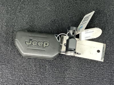 Jeep Wrangler Sport de 4 puertas y tracción 4x4, modelo 2024
