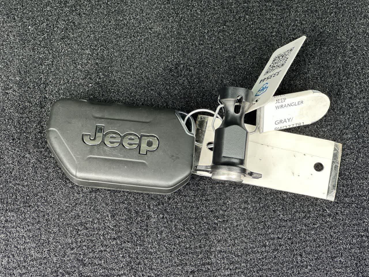 Jeep Wrangler Sport de 4 puertas y tracción 4x4, modelo 2024