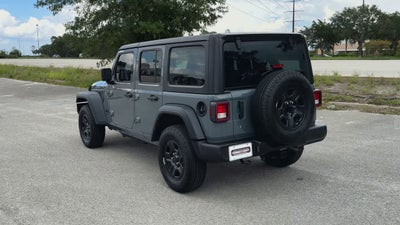 Jeep Wrangler Sport de 4 puertas y tracción 4x4, modelo 2024