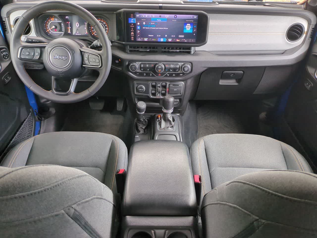 Jeep Wrangler Sport S de 4 puertas y tracción 4x4, 2024