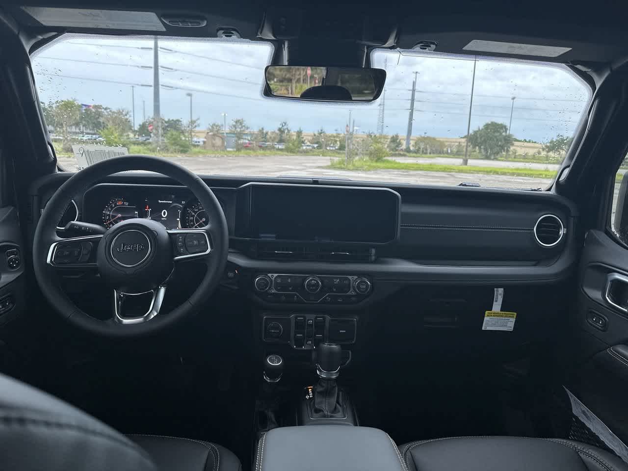 Jeep Wrangler 2027 WRANGLER DE 4 PUERTAS SAHARA