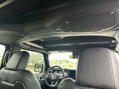Jeep Wrangler 2027 WRANGLER DE 4 PUERTAS SAHARA