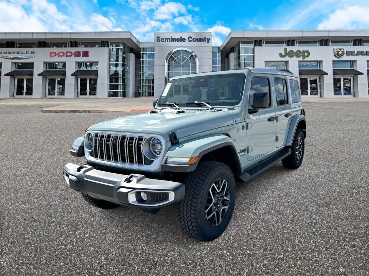 Jeep Wrangler 2027 WRANGLER DE 4 PUERTAS SAHARA