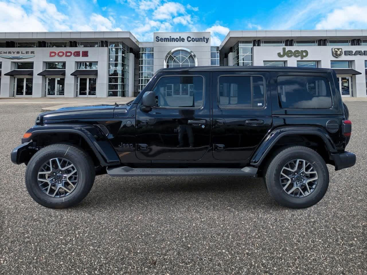 2025 Jeep Wrangler WRANGLER 4-DOOR SAHARA