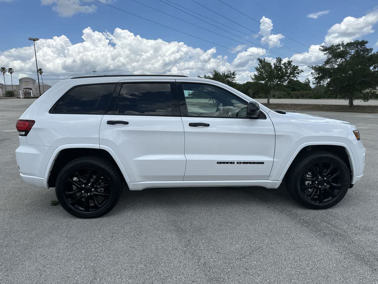 Jeep Grand Cherokee Laredo X 4x4 2021