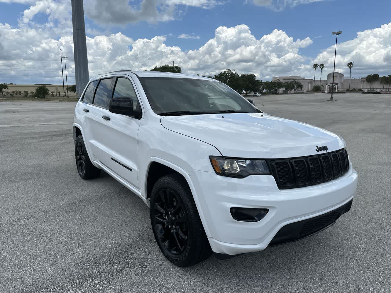 Jeep Grand Cherokee Laredo X 4x4 2021