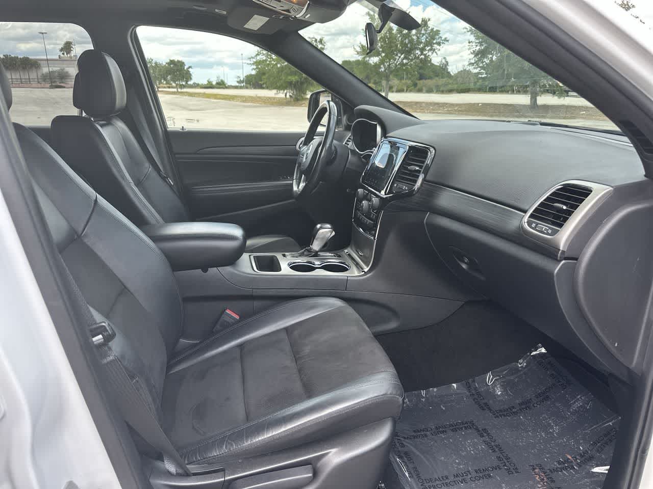 Jeep Grand Cherokee Laredo X 4x4 2021