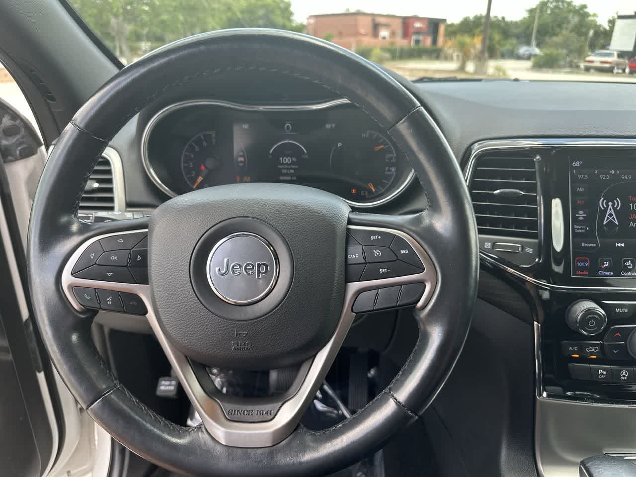 Jeep Grand Cherokee Laredo X 4x4 2021