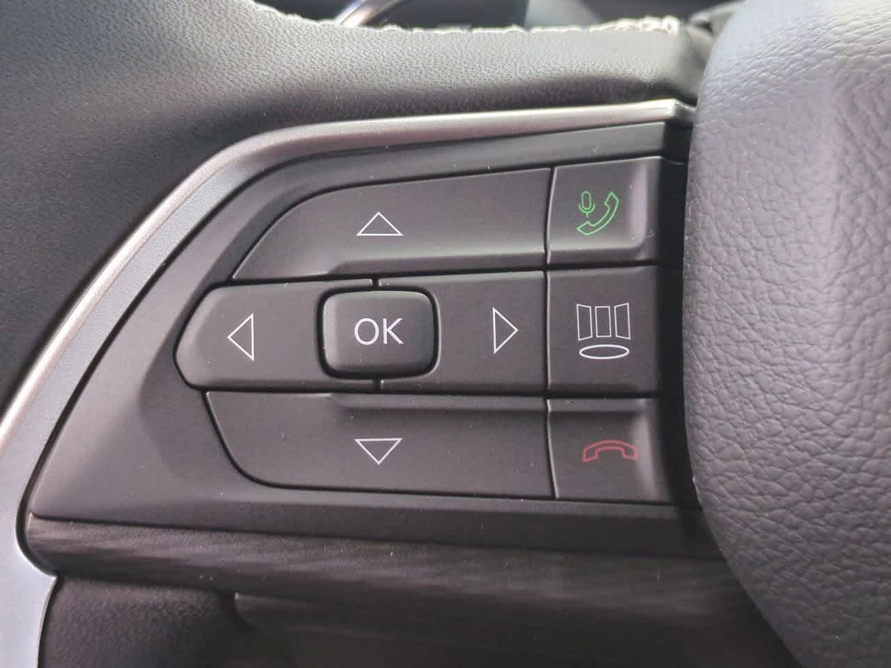 2025 Jeep Grand Cherokee GRAND CHEROKEE LAREDO 4X2