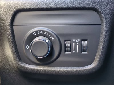 2025 Jeep Grand Cherokee GRAND CHEROKEE LAREDO X 4X2