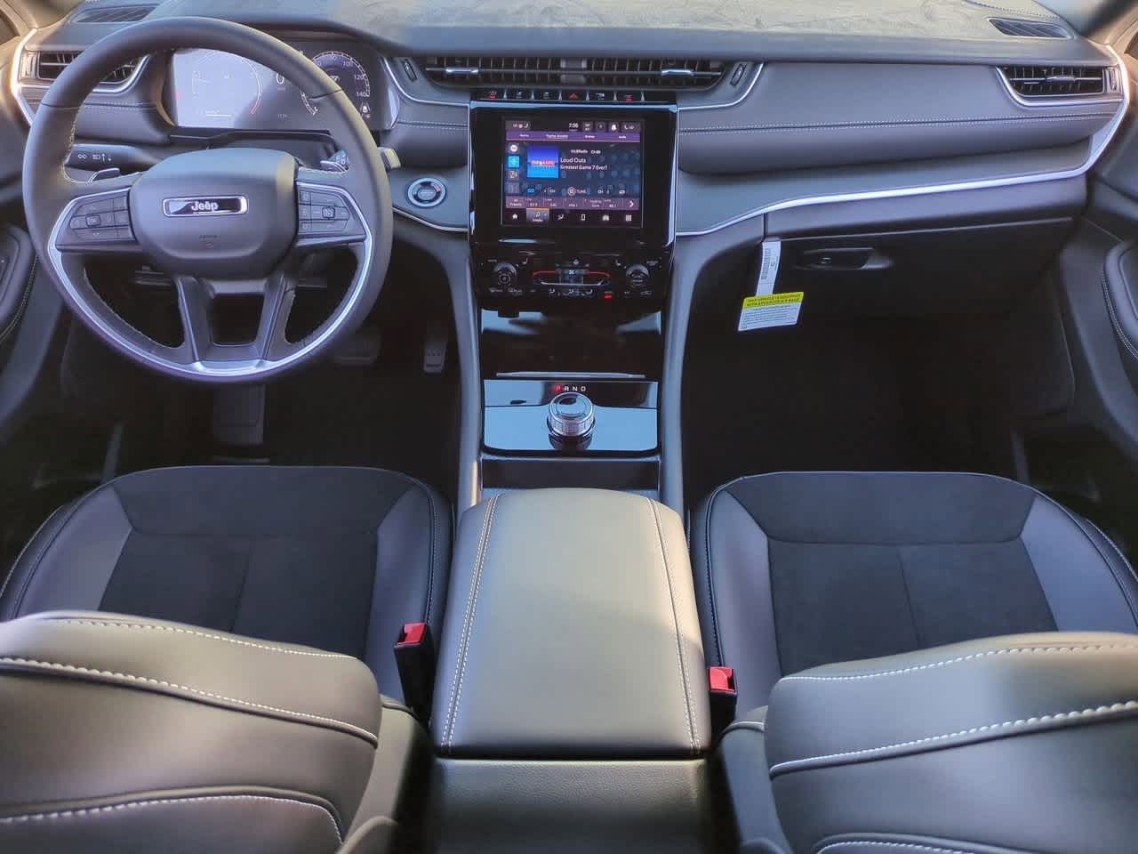 2025 Jeep Grand Cherokee GRAND CHEROKEE ALTITUDE X 4X2