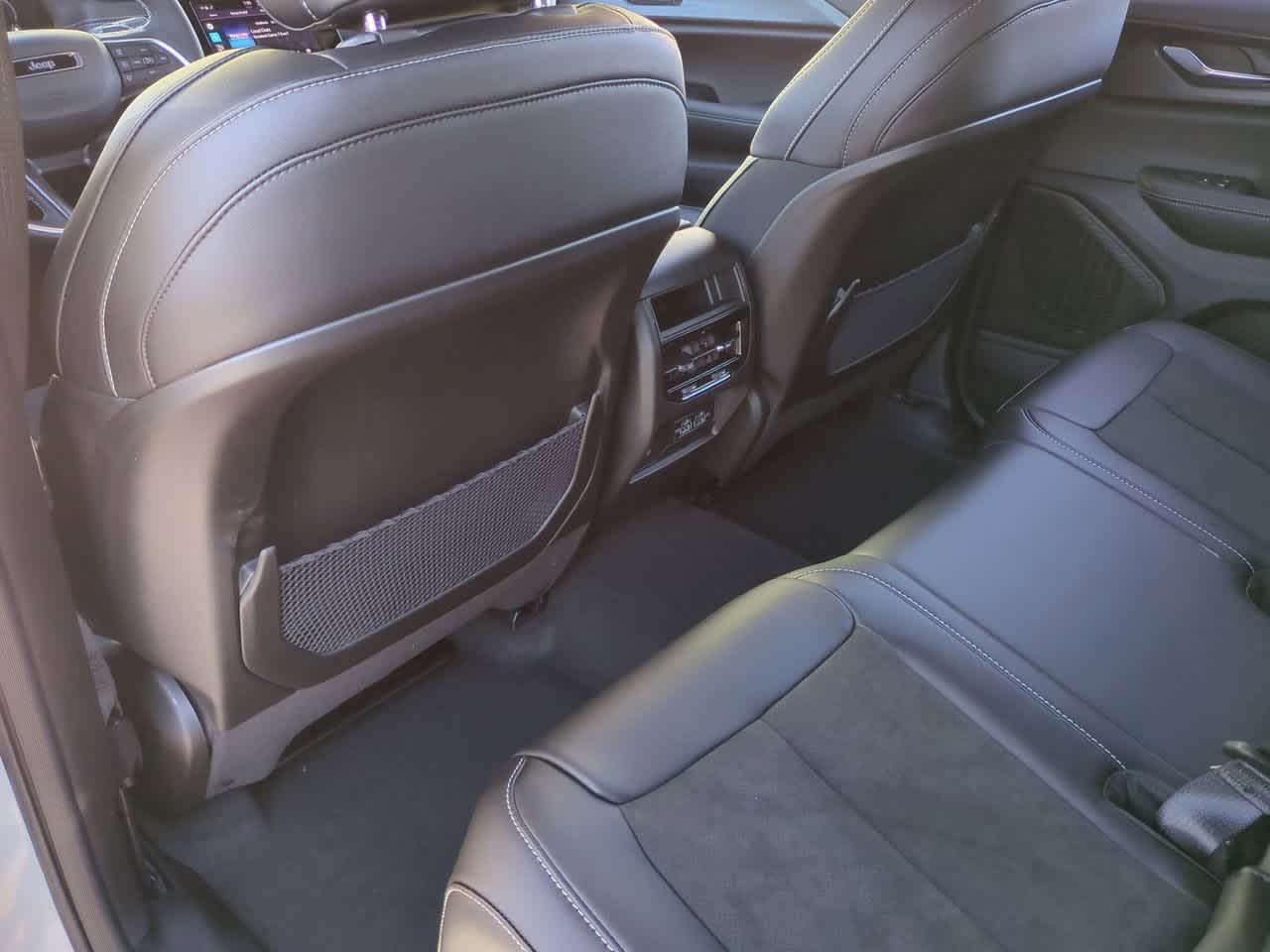 2025 Jeep Grand Cherokee GRAND CHEROKEE ALTITUDE X 4X2