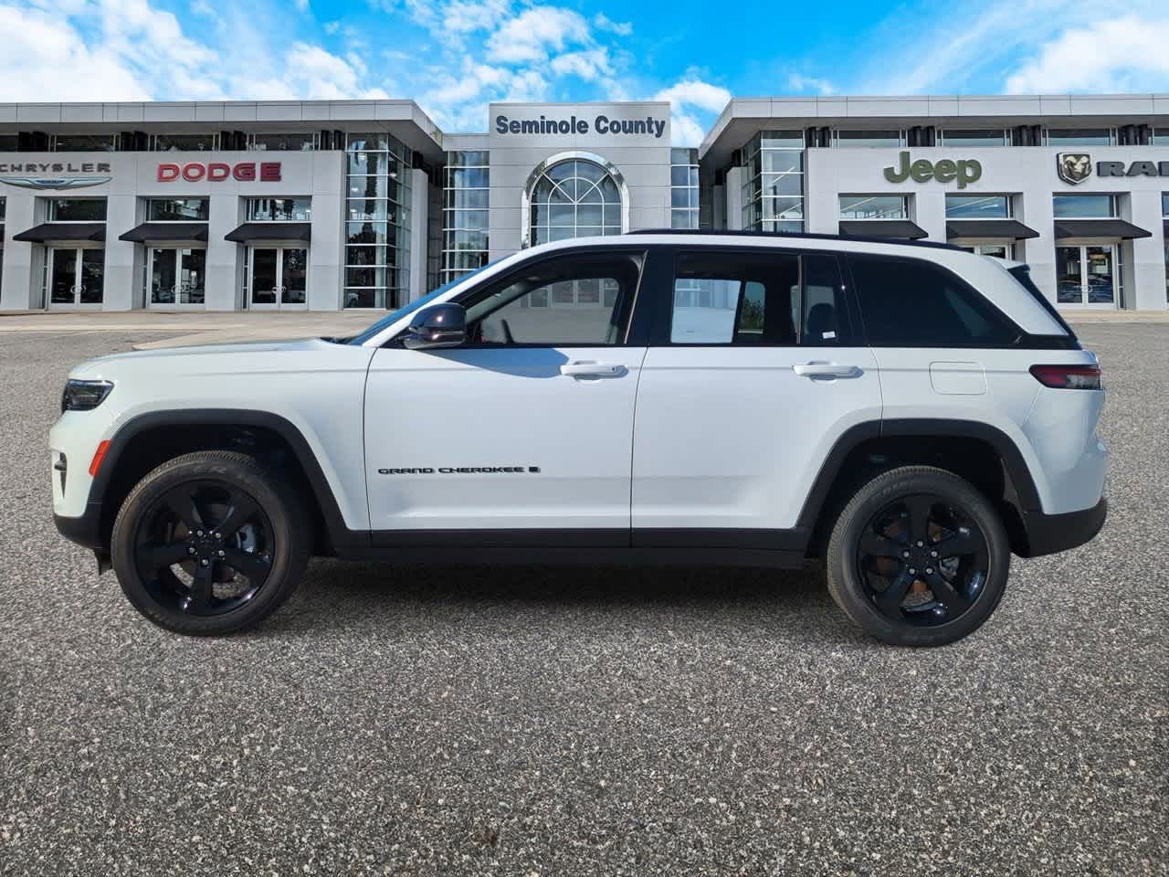 2025 Jeep Grand Cherokee GRAND CHEROKEE ALTITUDE X 4X2