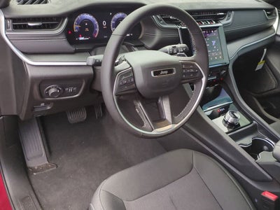 2025 Jeep Grand Cherokee GRAND CHEROKEE LAREDO 4X2