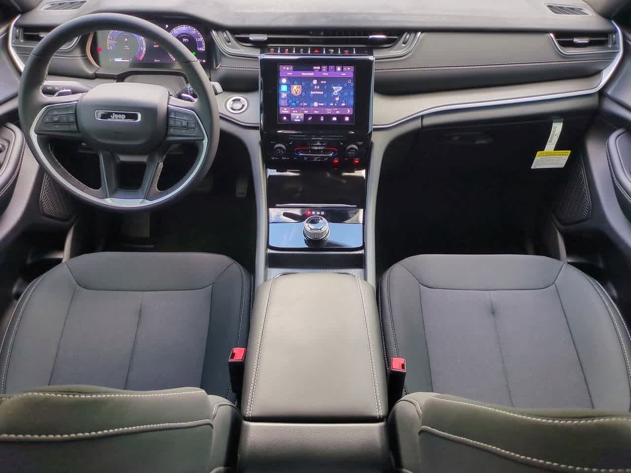 2025 Jeep Grand Cherokee GRAND CHEROKEE LAREDO 4X2