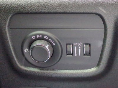 2025 Jeep Grand Cherokee GRAND CHEROKEE LAREDO 4X2