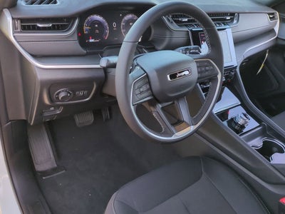 2025 Jeep Grand Cherokee GRAND CHEROKEE LAREDO X 4X2