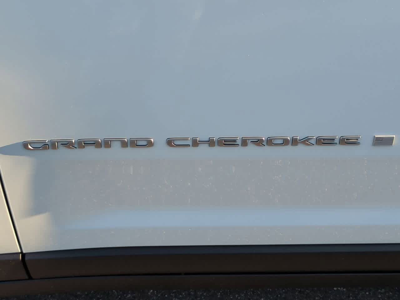 2025 Jeep Grand Cherokee GRAND CHEROKEE LAREDO X 4X2