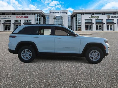 2025 Jeep Grand Cherokee GRAND CHEROKEE LAREDO 4X2